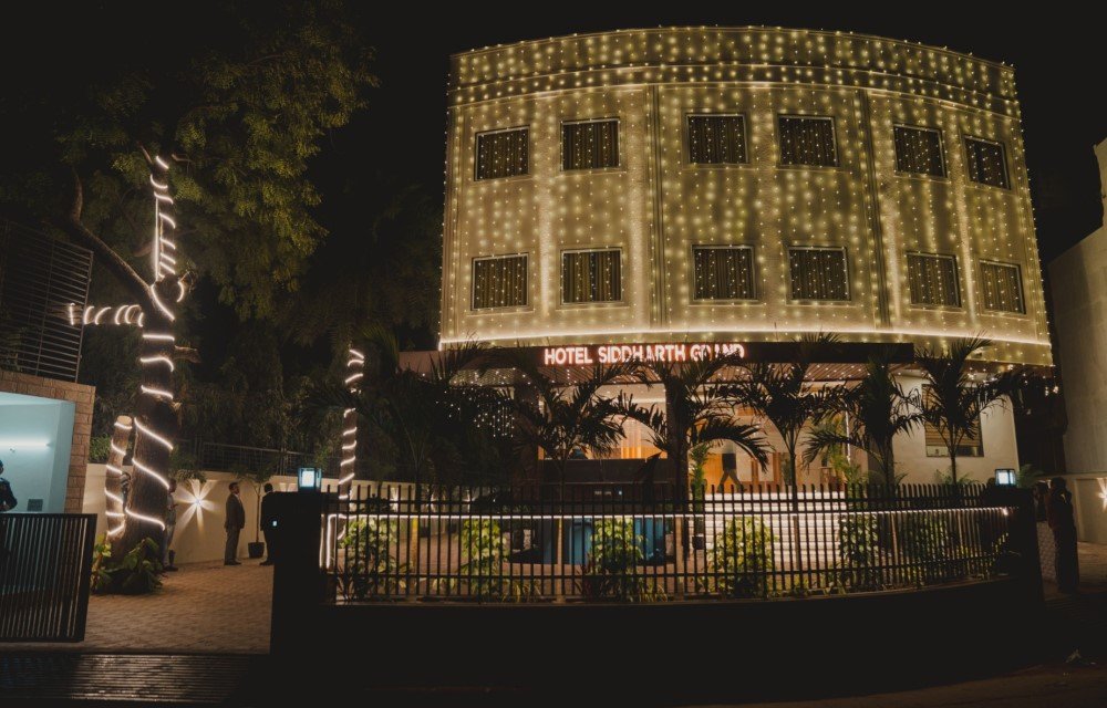 Smart hotel stay tips varanasi kamachha Picture at Siddharth Grand